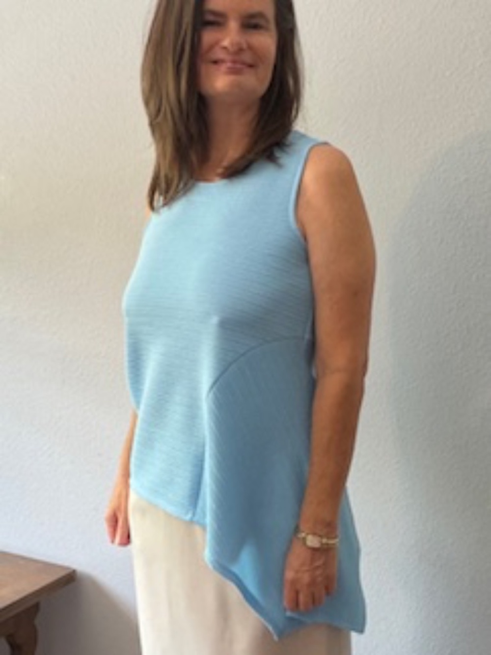 Alfani Petite Medium Blue Textured Sleeveless Asymmetrical Top